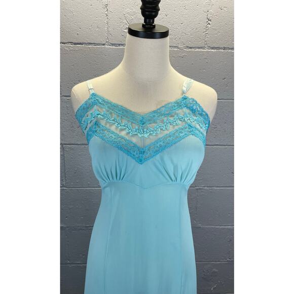 Vtg Pale Blue Nylon Lace Slip Hand Dyed Upcycled Small Grunge Vintage LIngerie - Picture 1 of 10